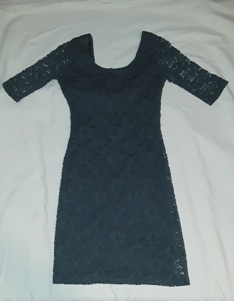 Green skin tight floral dress